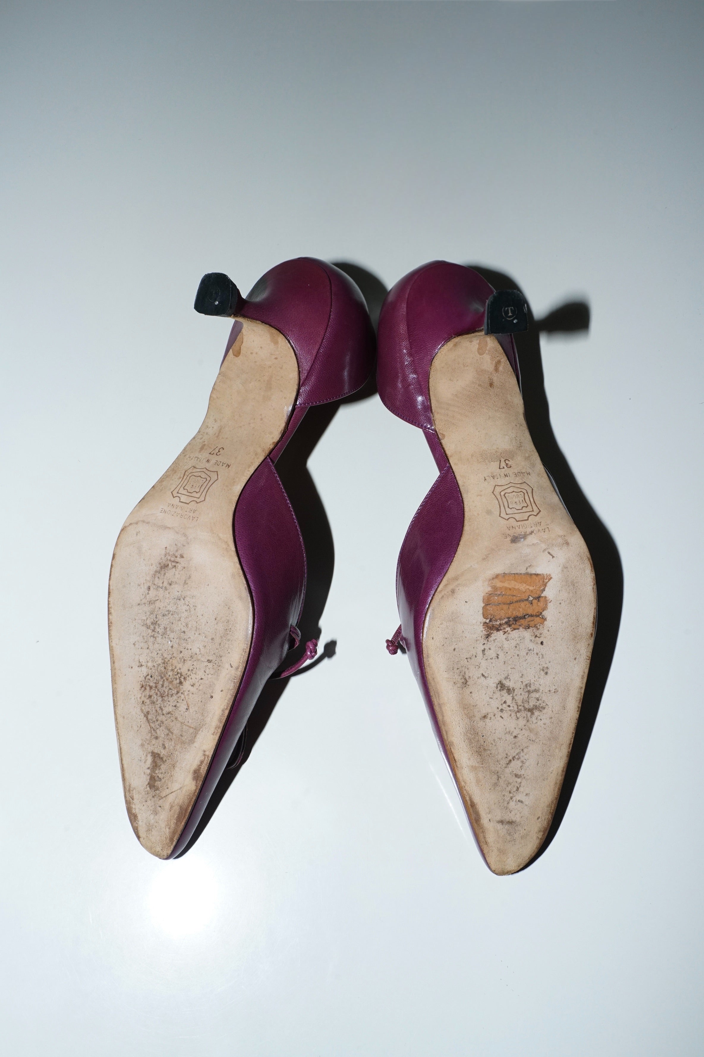 Manolo Blahnik Burgundy Leather D'Orsay Heels (37)