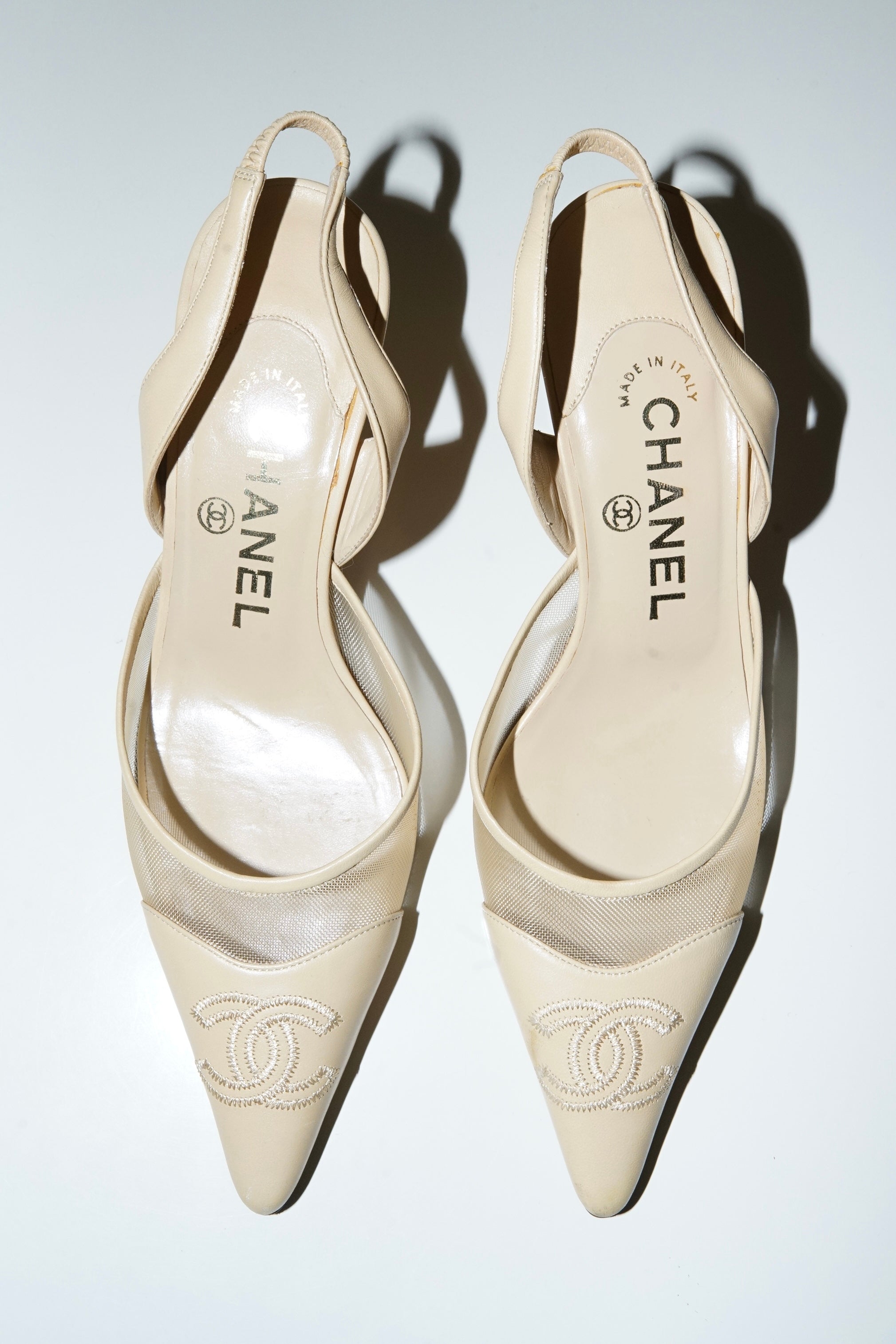 Chanel 2004 CC Beige Mesh & Leather Slingback Heels (35)